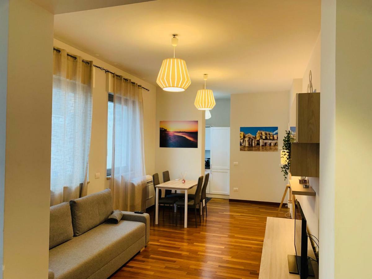 Berga Exclusive Suite 3 Бари Екстериор снимка